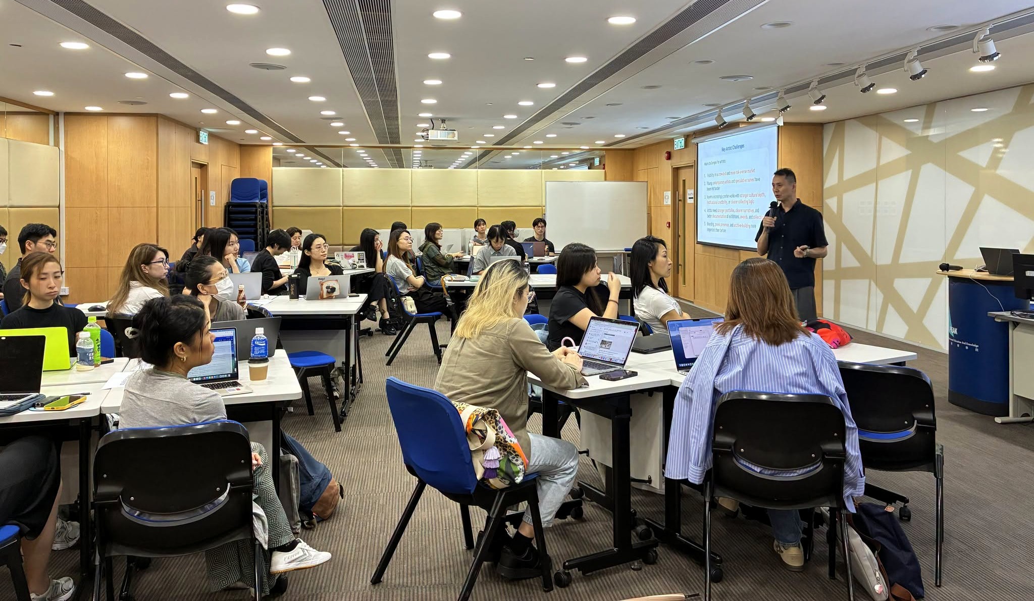 ADC「藝術營運技巧課程」於順利進行